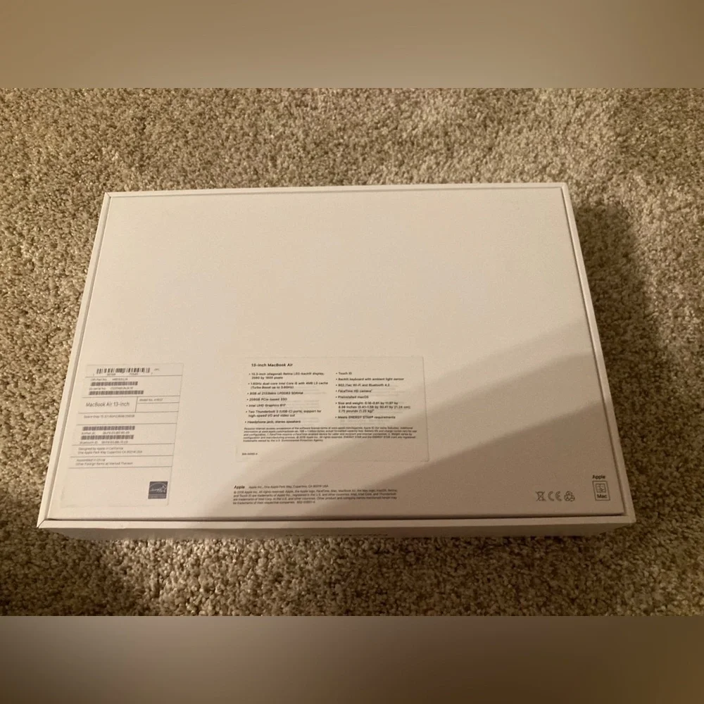 Apple MacBook Air 13 inch screen protectors product box instructions accessories